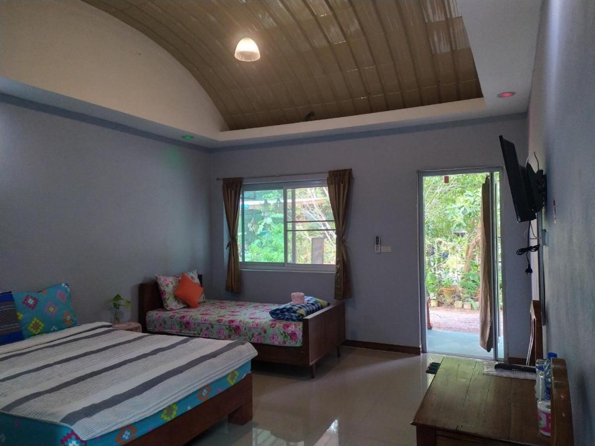 Ariya Garden Home Chumphon Exteriör bild