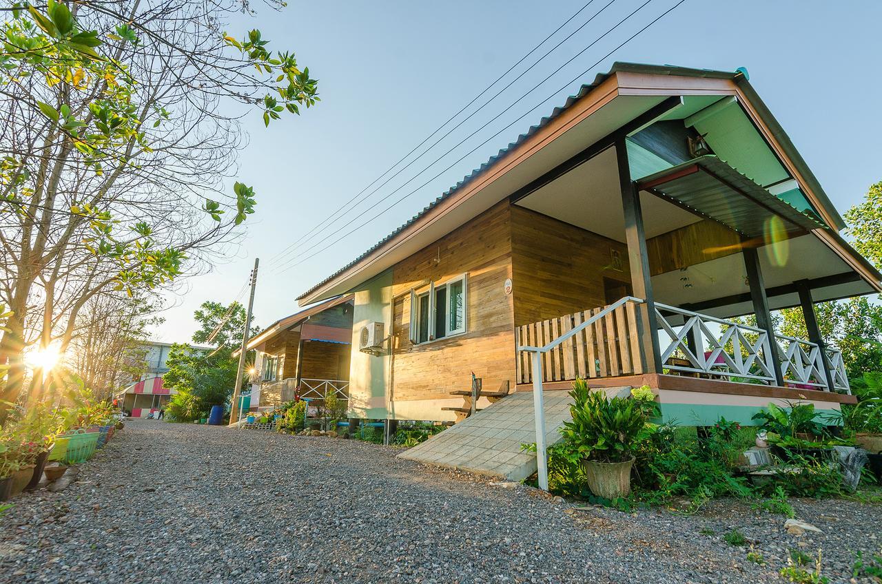 Ariya Garden Home Chumphon Exteriör bild